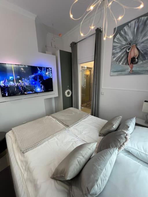 Salt Inn Apartments No 2 - Jacuzzi فيليتشكا المظهر الخارجي الصورة
