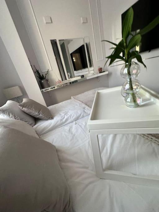 Salt Inn Apartments No 2 - Jacuzzi فيليتشكا المظهر الخارجي الصورة
